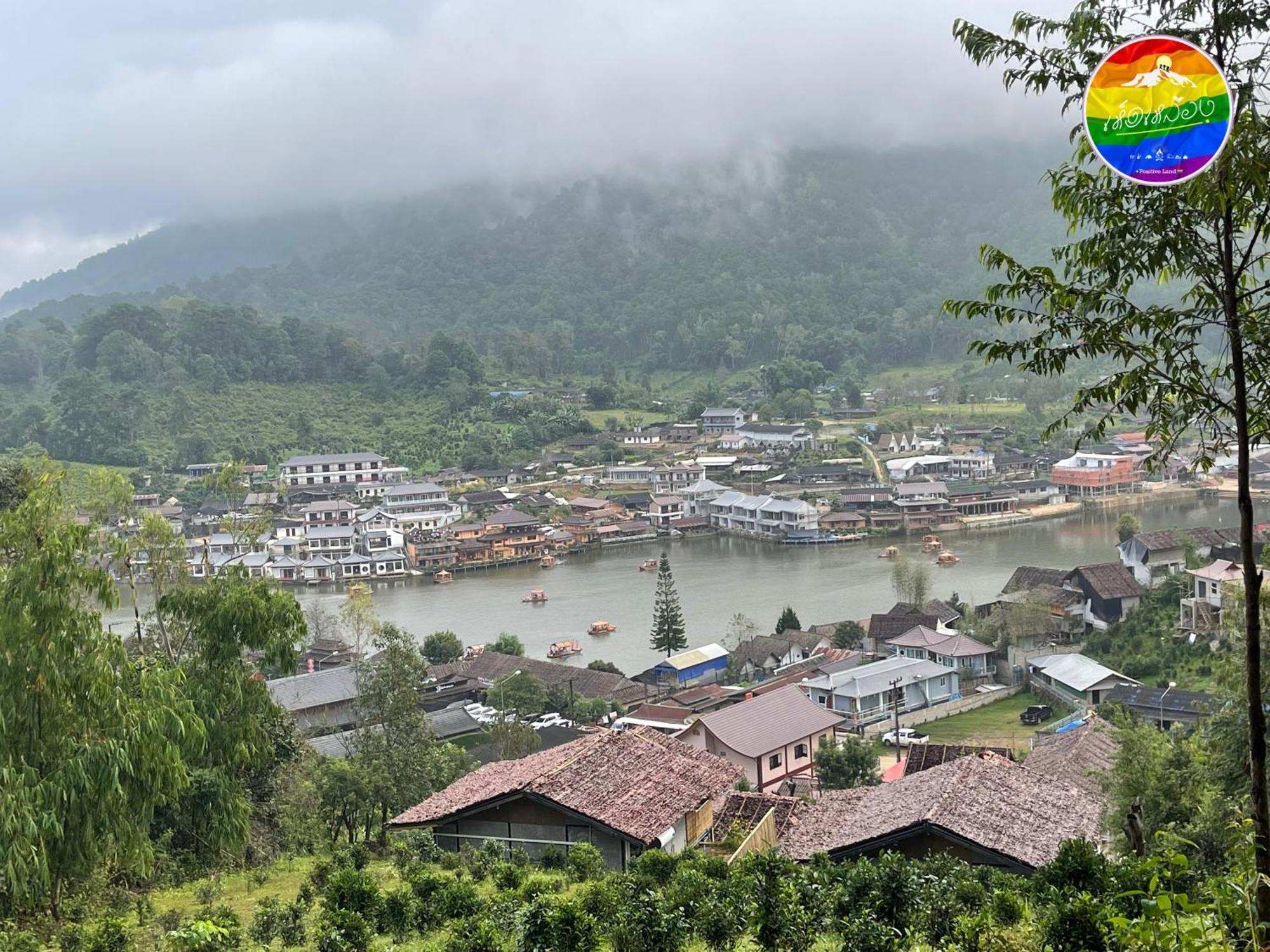 Hedreung Banrakthai Homestay And Camping Ban Rak Thai Exteriör bild