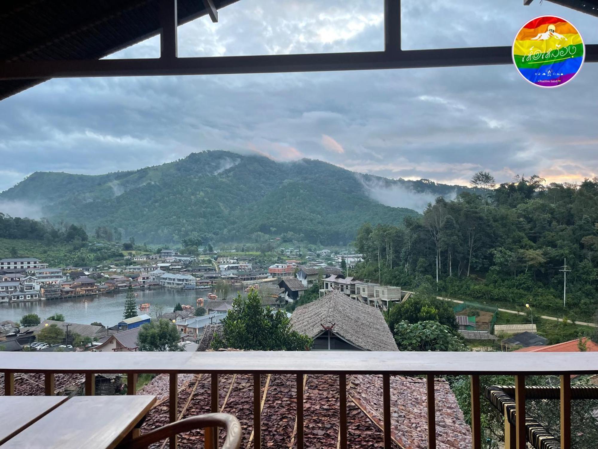 Hedreung Banrakthai Homestay And Camping Ban Rak Thai Exteriör bild