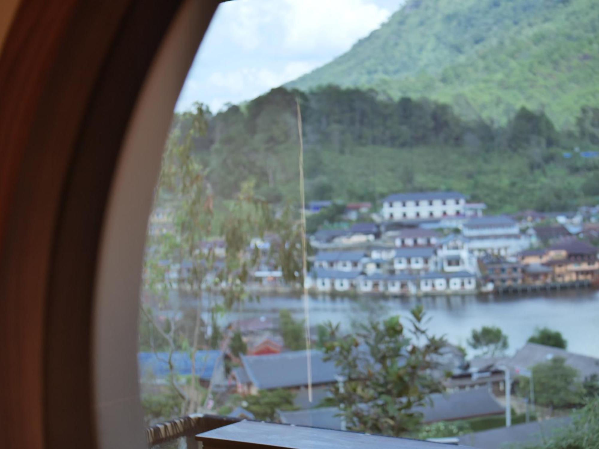 Hedreung Banrakthai Homestay And Camping Ban Rak Thai Exteriör bild